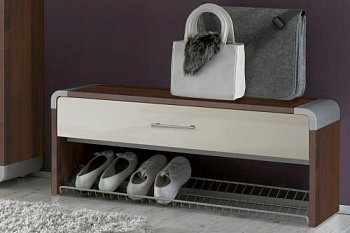 корпус - коричневый