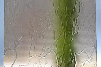 steklo_deljta_na_skrine_morgan_bronza