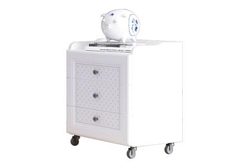 белый с печатью