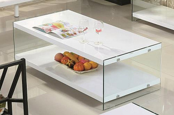 белый глянцевый